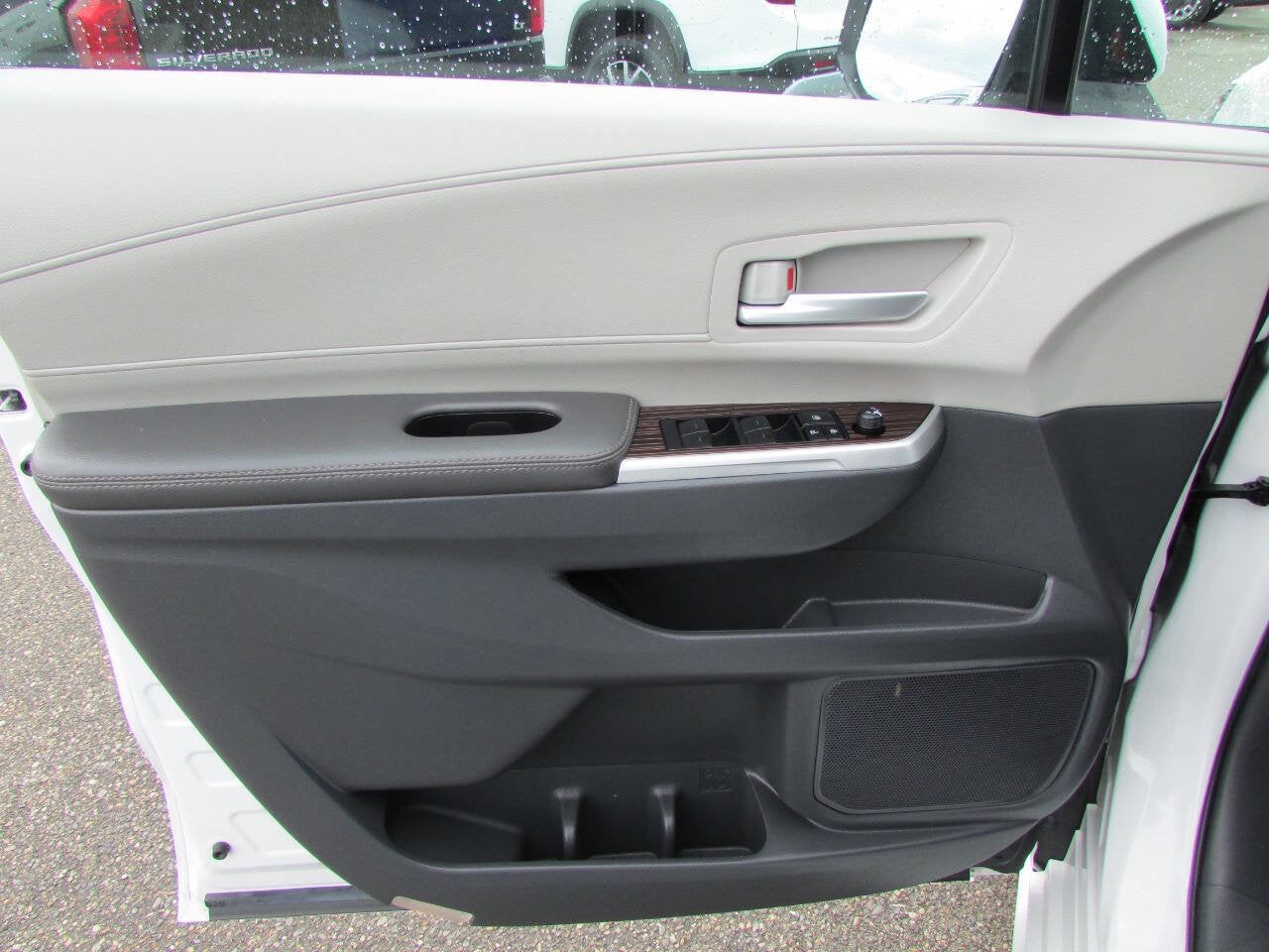 2024 Toyota Sienna XLE 7 Passenger 4dr Mini Van