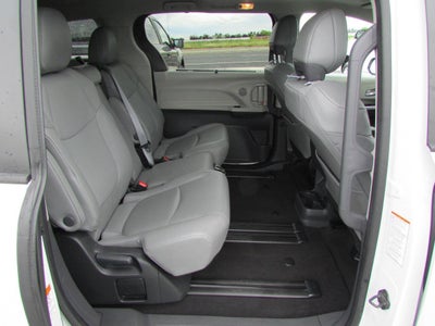 2024 Toyota Sienna XLE 7 Passenger 4dr Mini Van