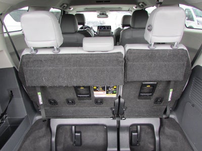 2024 Toyota Sienna XLE 7 Passenger 4dr Mini Van
