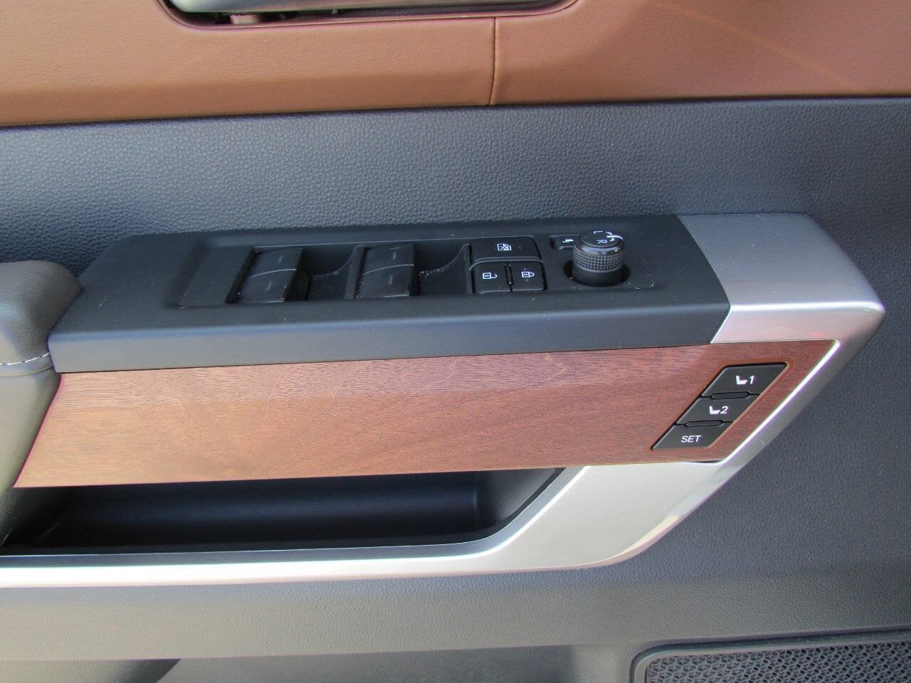 2025 Toyota Tundra 4WD 1794 Edition
