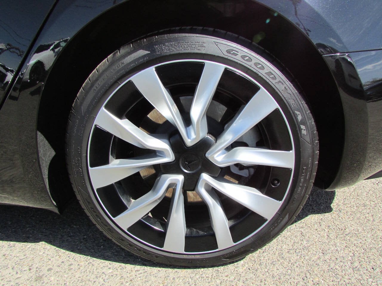 2025 Tesla Model 3 Long Range 4dr Fastback