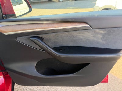 2023 Tesla Model Y Long Range AWD 4dr Crossover
