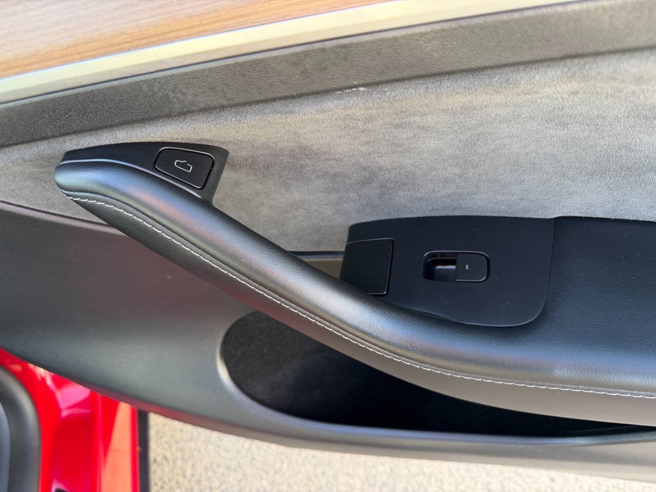 2023 Tesla Model Y Long Range AWD 4dr Crossover
