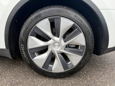 2023 Tesla Model Y Long Range AWD 4dr Crossover