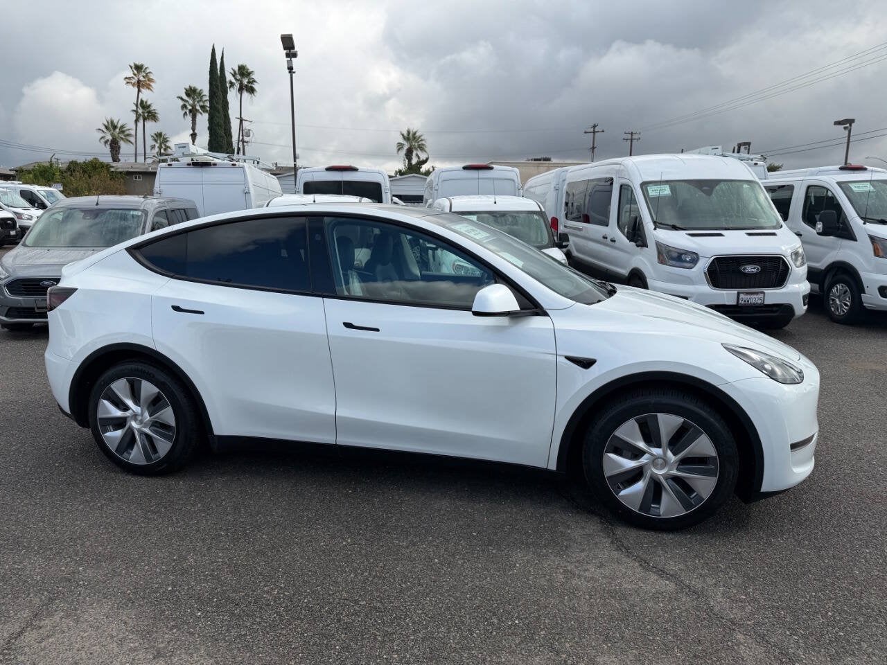 2023 Tesla Model Y Long Range AWD 4dr Crossover