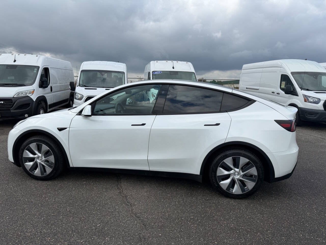 2023 Tesla Model Y Long Range AWD 4dr Crossover