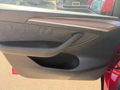 2023 Tesla Model Y Long Range AWD 4dr Crossover