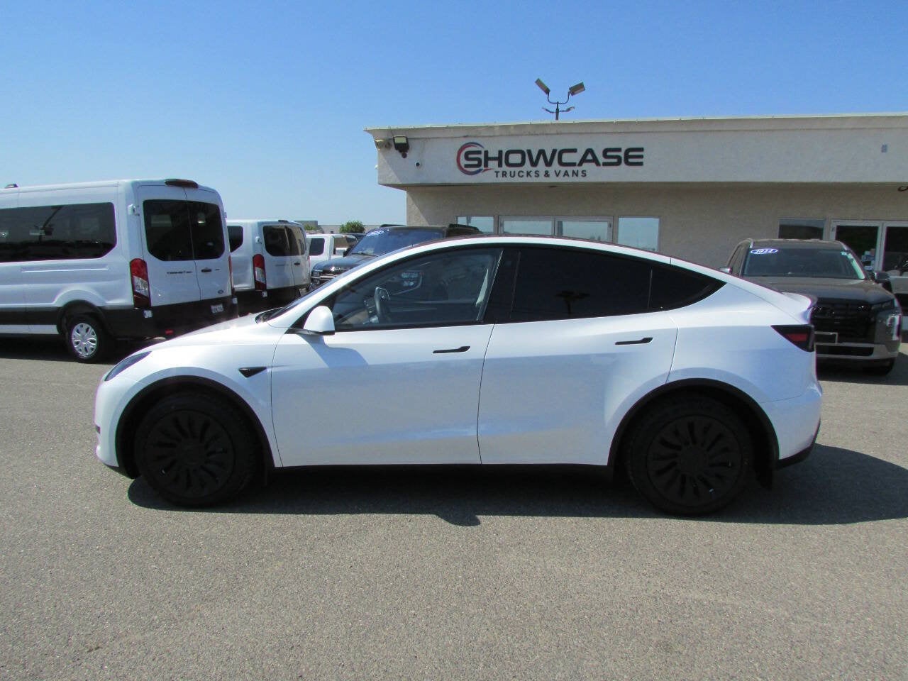2023 Tesla Model Y Long Range AWD 4dr Crossover