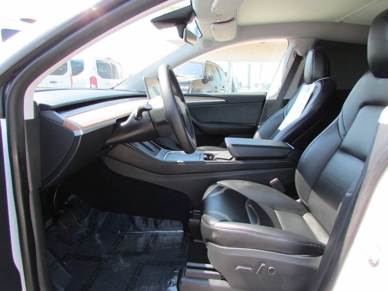 2023 Tesla Model Y Long Range AWD 4dr Crossover