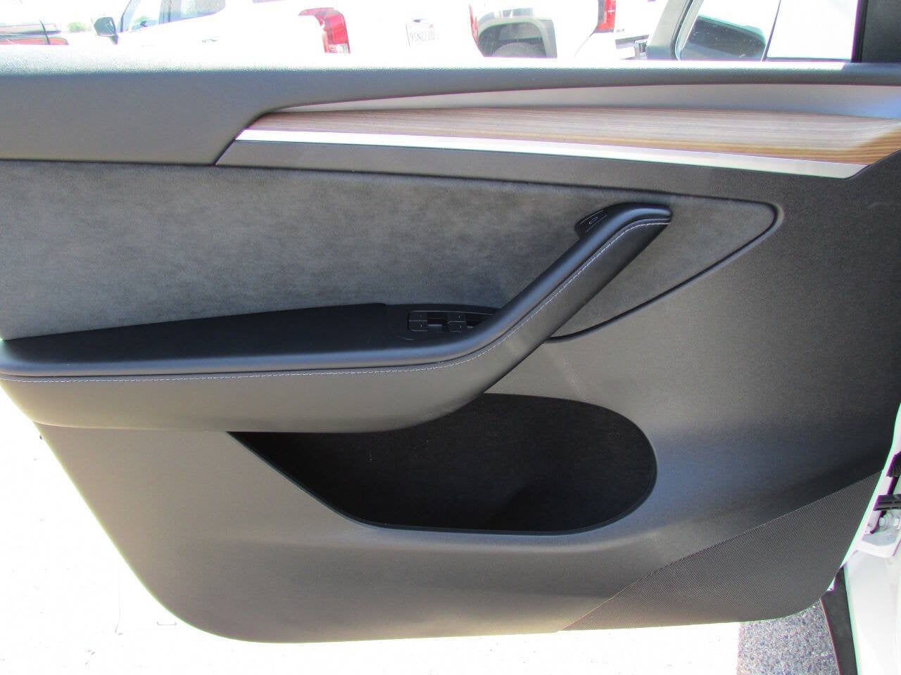 2023 Tesla Model Y Long Range AWD 4dr Crossover