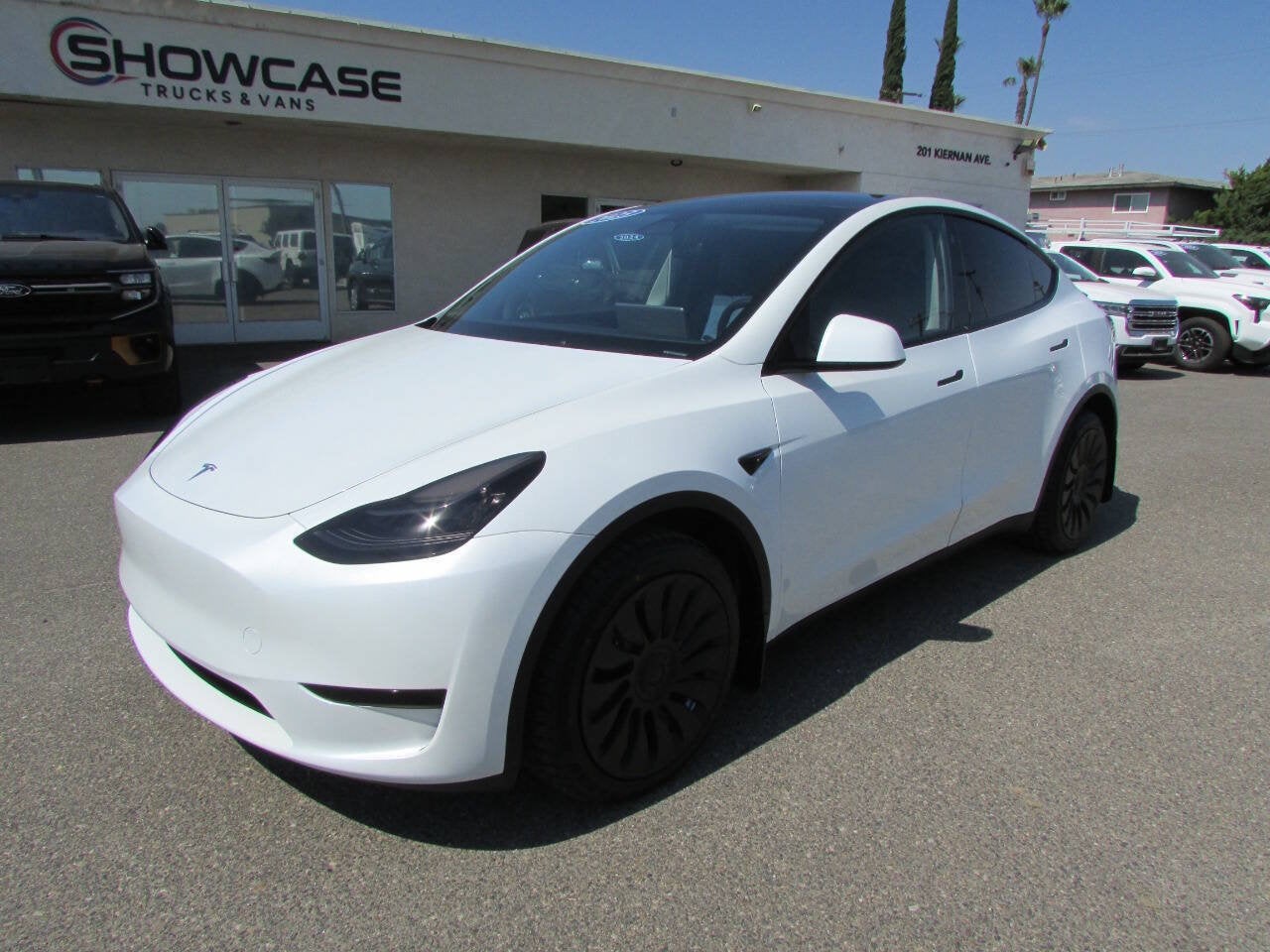 2023 Tesla Model Y Long Range AWD 4dr Crossover