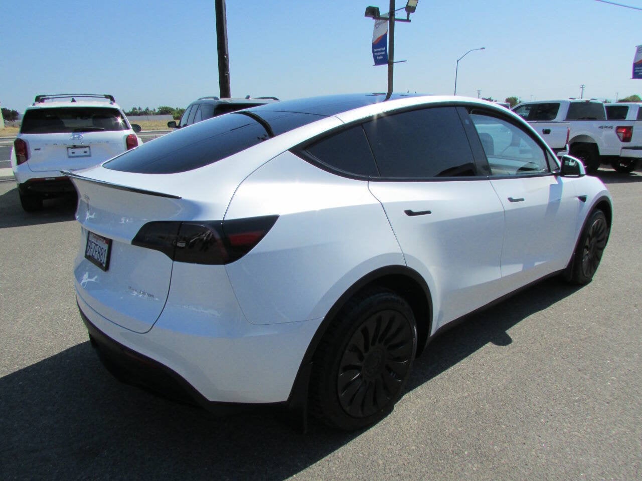 2023 Tesla Model Y Long Range AWD 4dr Crossover