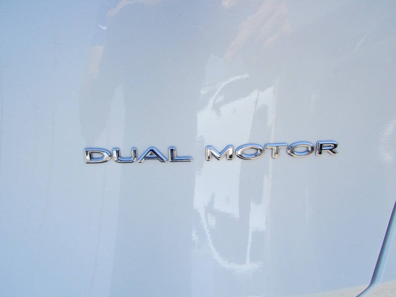2023 Tesla Model Y Long Range AWD 4dr Crossover