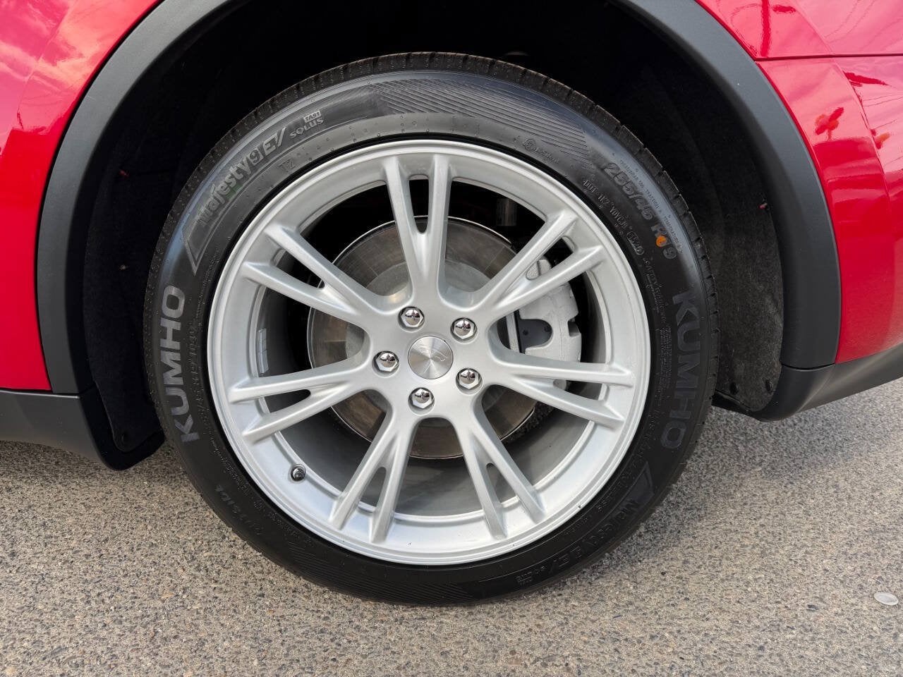 2023 Tesla Model Y Long Range AWD 4dr Crossover