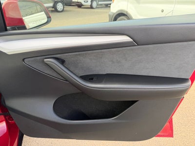 2023 Tesla Model Y Long Range AWD 4dr Crossover