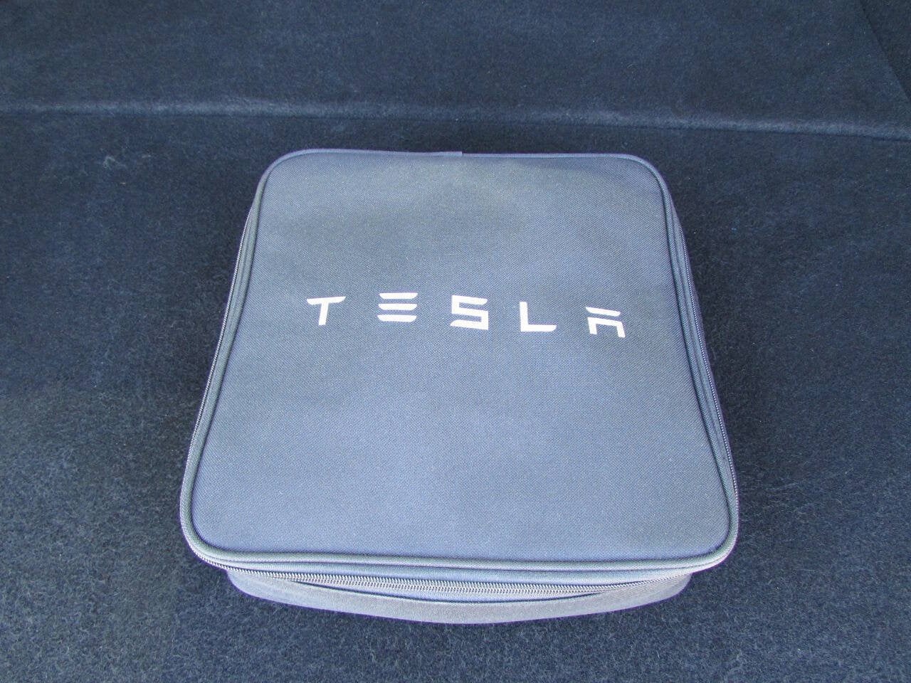 2023 Tesla Model Y Long Range AWD 4dr Crossover