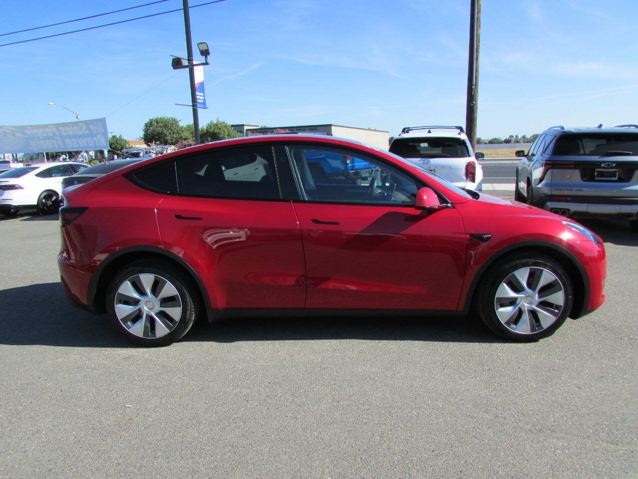 2023 Tesla Model Y Long Range AWD 4dr Crossover