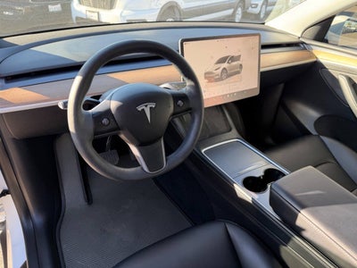 2023 Tesla Model Y Long Range AWD 4dr Crossover