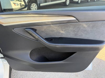 2023 Tesla Model Y Long Range AWD 4dr Crossover