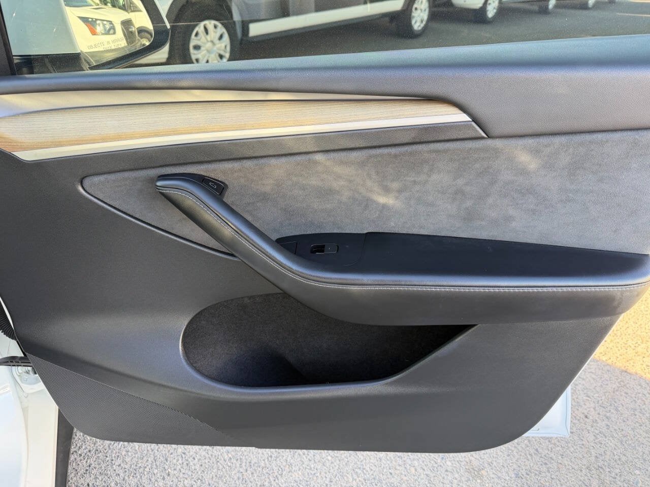 2023 Tesla Model Y Long Range AWD 4dr Crossover