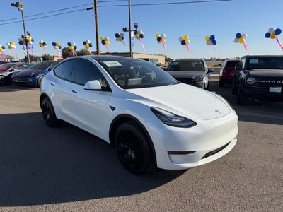 2023 Tesla Model Y Long Range AWD 4dr Crossover