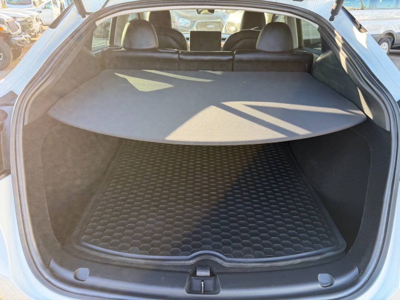 2023 Tesla Model Y Long Range AWD 4dr Crossover