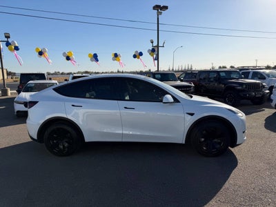 2023 Tesla Model Y Long Range AWD 4dr Crossover