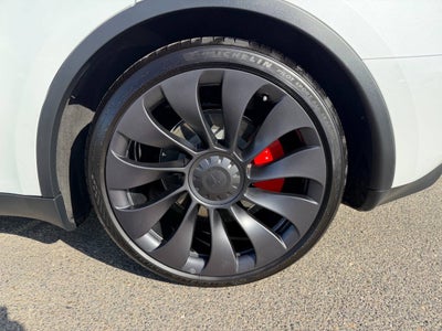 2023 Tesla Model Y Performance