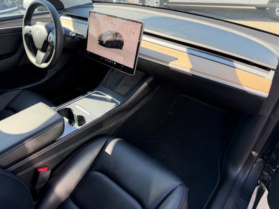 2023 Tesla Model Y Performance