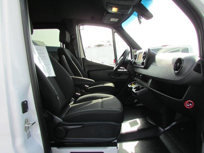 2024 Mercedes-Benz Sprinter Passenger Van 2500 3dr 144 in. WB Passenger Van (2.0L I4)