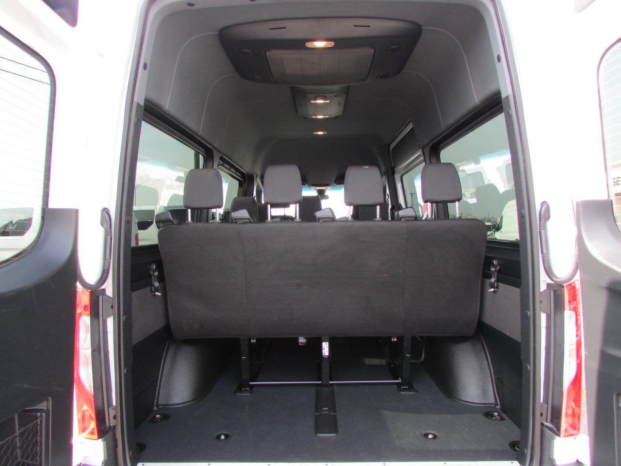 2024 Mercedes-Benz Sprinter Passenger Van 2500 3dr 144 in. WB Passenger Van (2.0L I4)