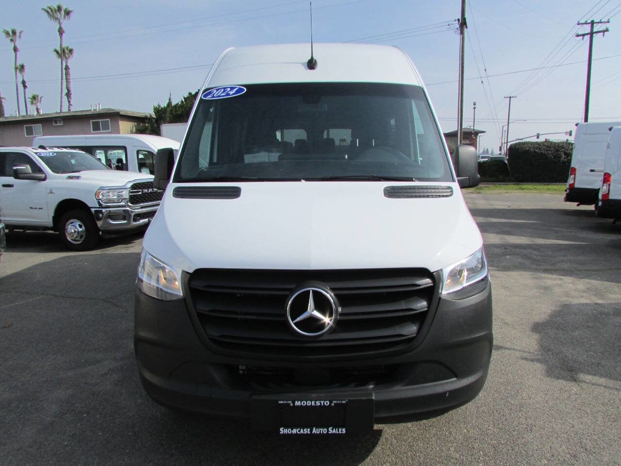 2024 Mercedes-Benz Sprinter Passenger Van 2500 3dr 144 in. WB Passenger Van (2.0L I4)