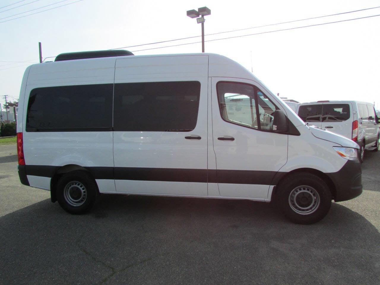 2024 Mercedes-Benz Sprinter Passenger Van 2500 3dr 144 in. WB Passenger Van (2.0L I4)