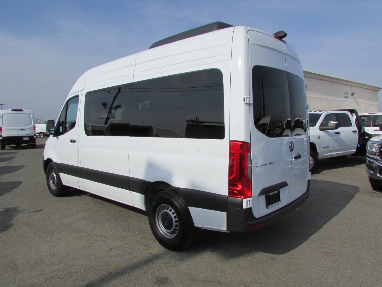 2024 Mercedes-Benz Sprinter Passenger Van 2500 3dr 144 in. WB Passenger Van (2.0L I4)